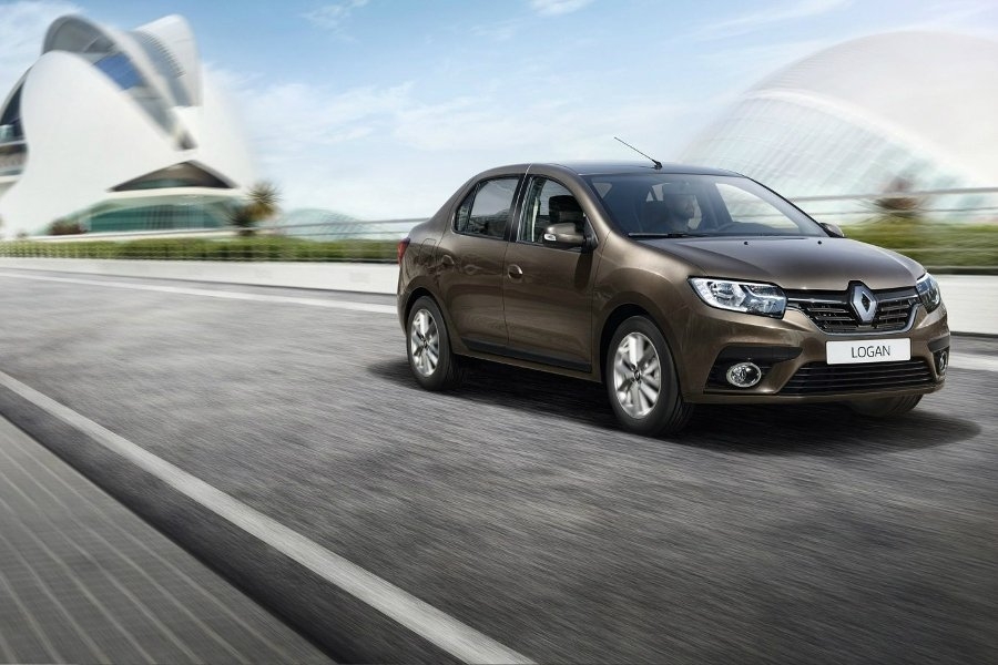 Renault  Logan Седан класса B - фото 1